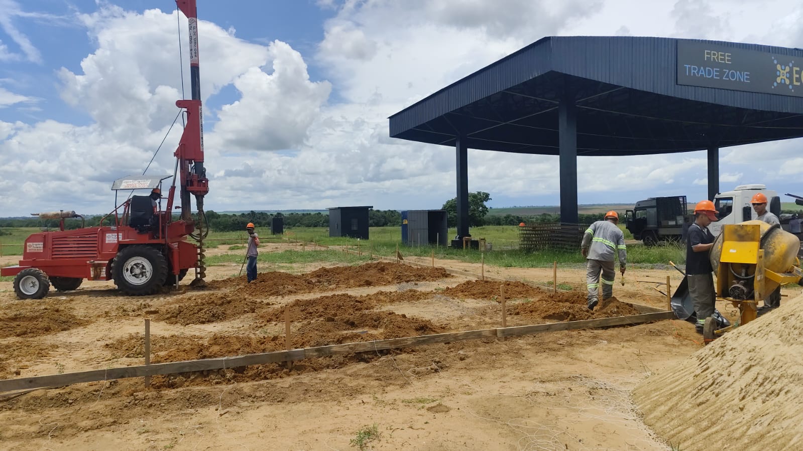 OBRA ZPE DE BATAGUASSU.jpg